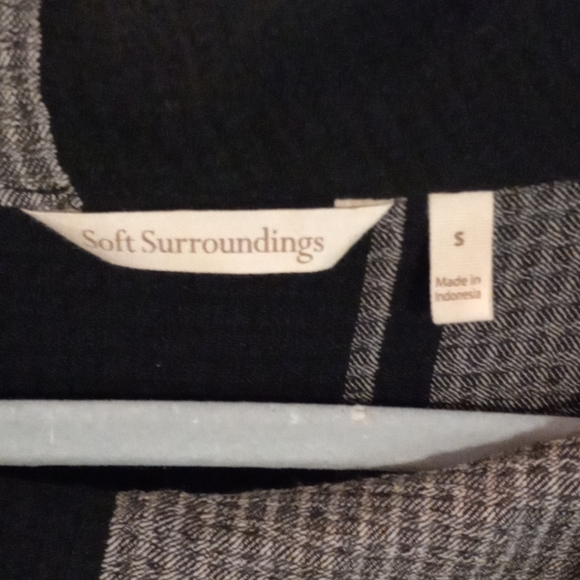 Soft Surroundings Woman Blouse Top Size S Style 2ET05 - Picture 4 of 10